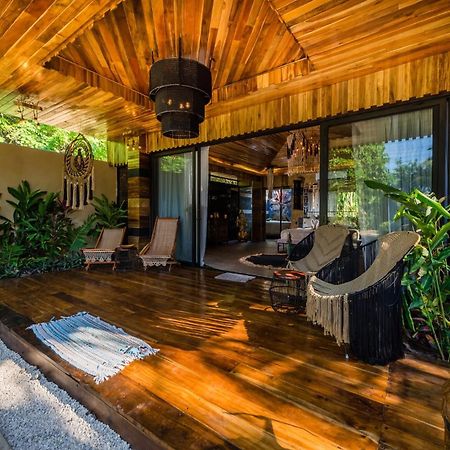 Ocho Artisan Bungalows (Adults Only) Tamarindo Exteriör bild