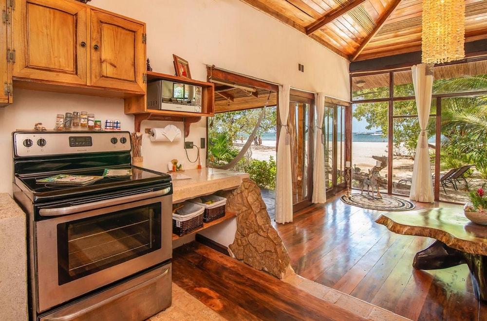 Ocho Artisan Bungalows (Adults Only) Tamarindo Exteriör bild