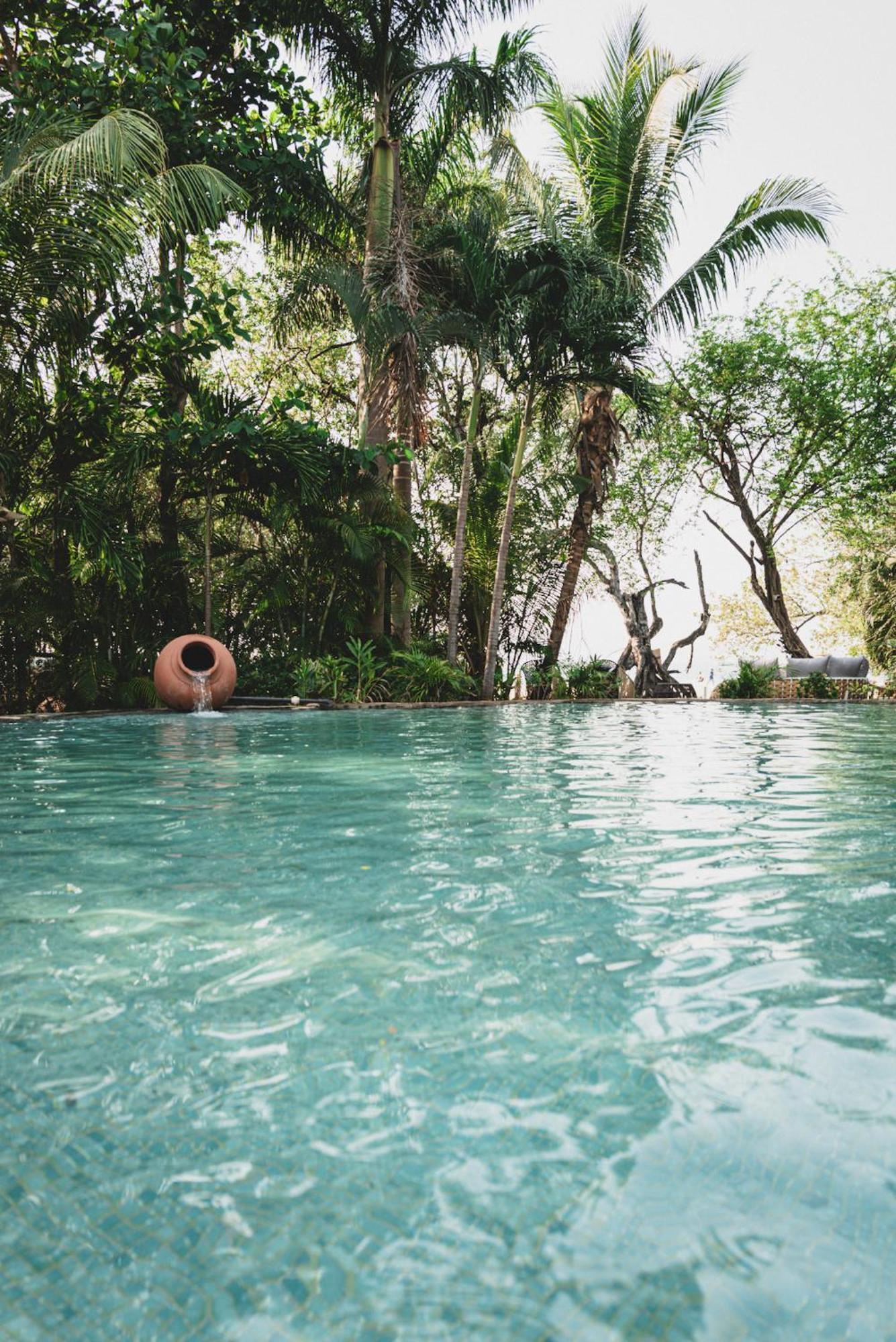Ocho Artisan Bungalows (Adults Only) Tamarindo Exteriör bild