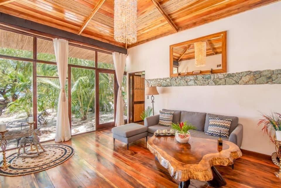 Ocho Artisan Bungalows (Adults Only) Tamarindo Exteriör bild