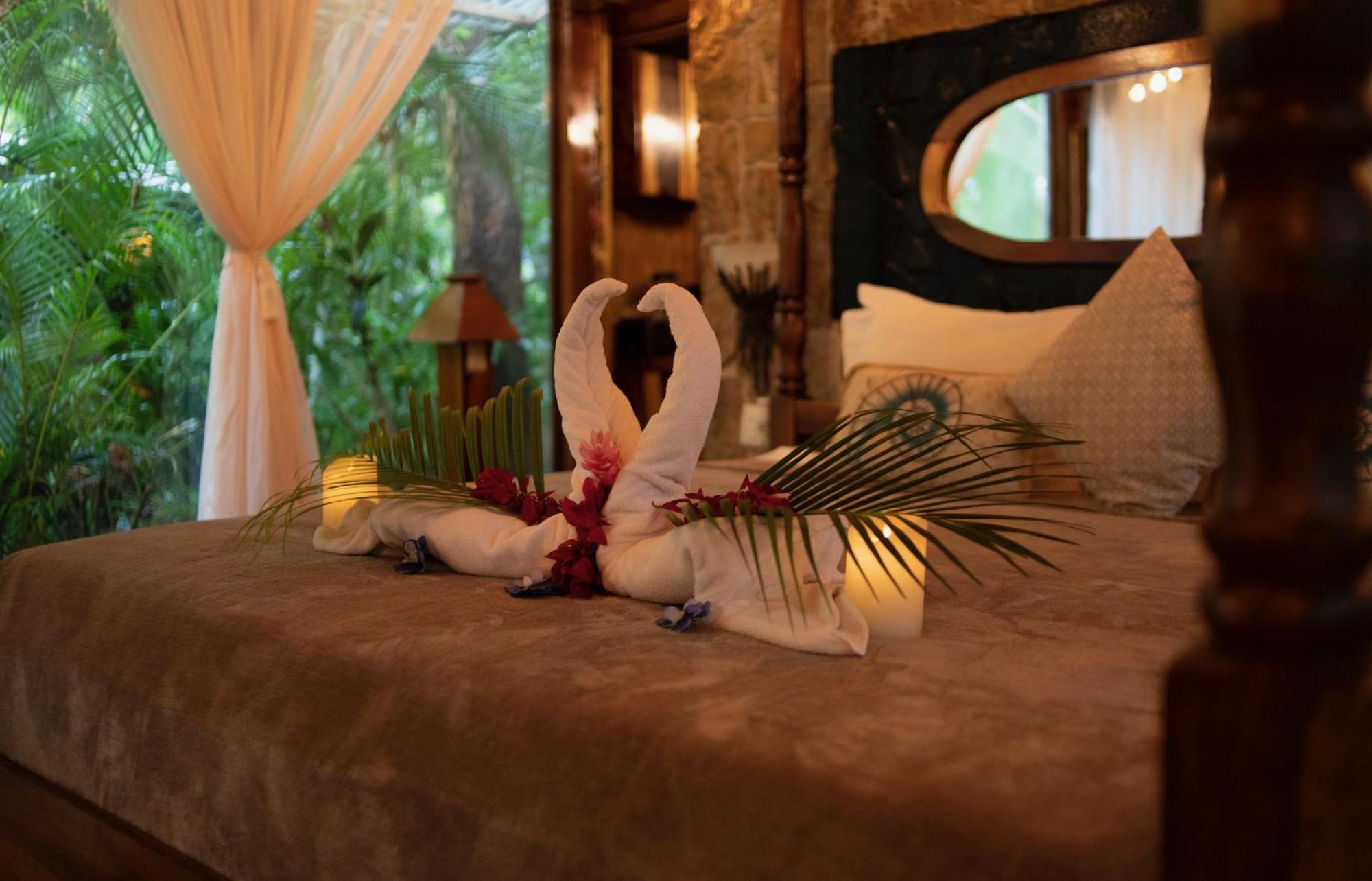 Ocho Artisan Bungalows (Adults Only) Tamarindo Exteriör bild