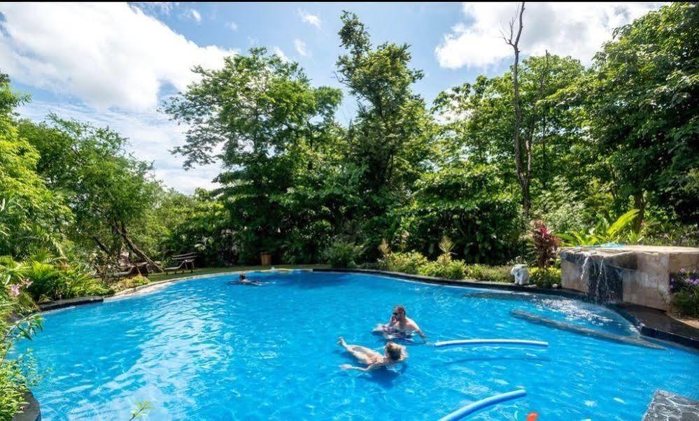 Ocho Artisan Bungalows (Adults Only) Tamarindo Exteriör bild