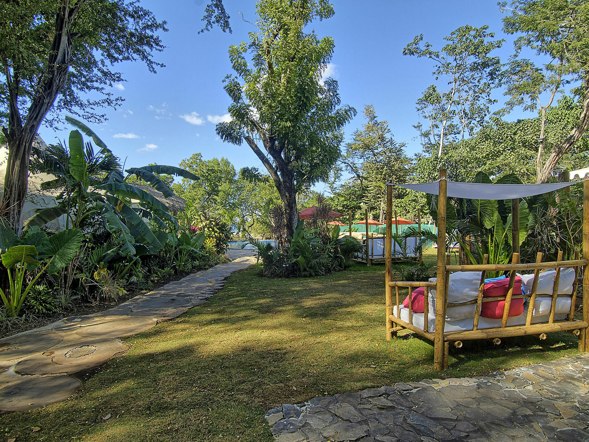 Ocho Artisan Bungalows (Adults Only) Tamarindo Exteriör bild