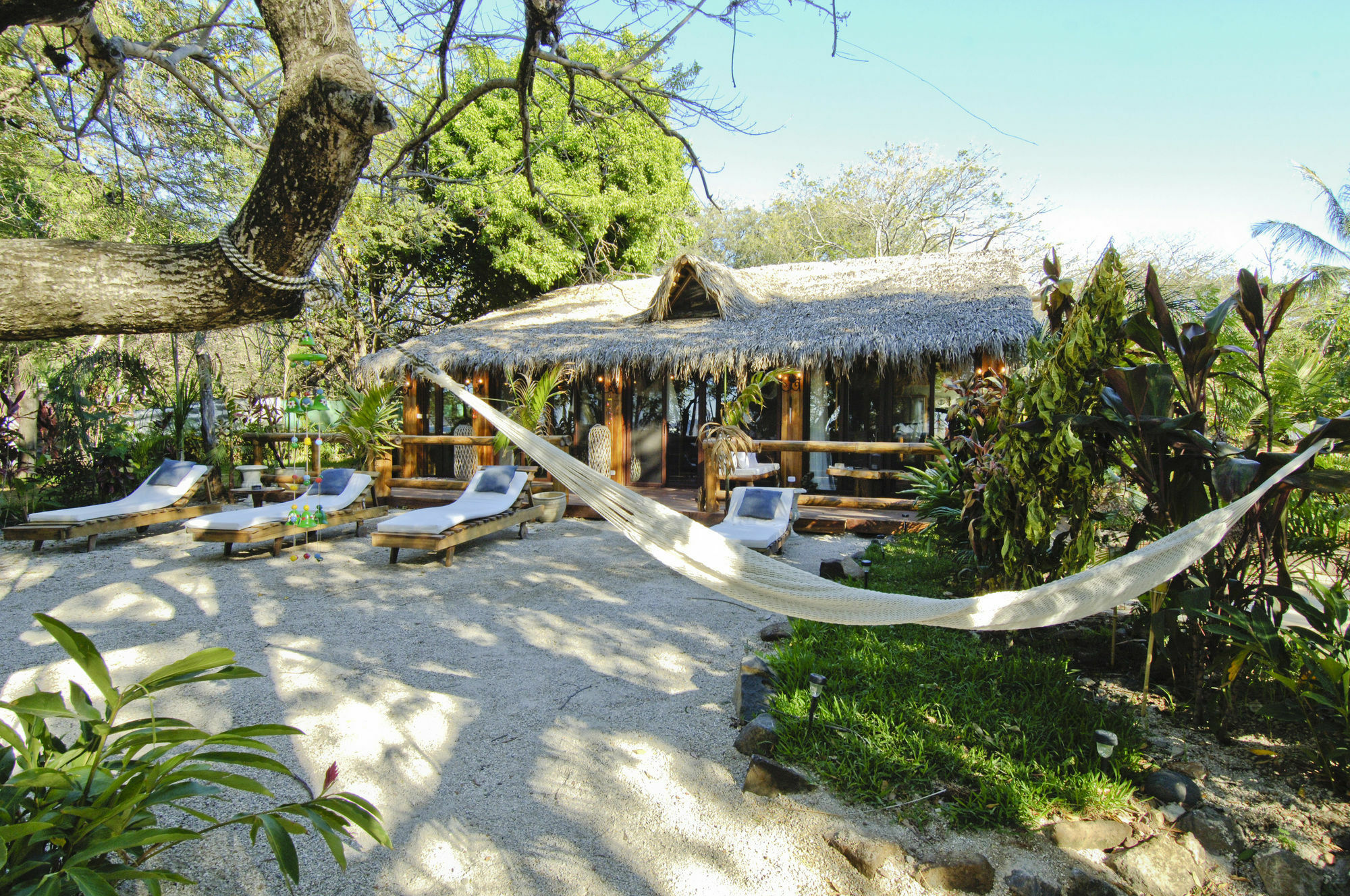 Ocho Artisan Bungalows (Adults Only) Tamarindo Exteriör bild